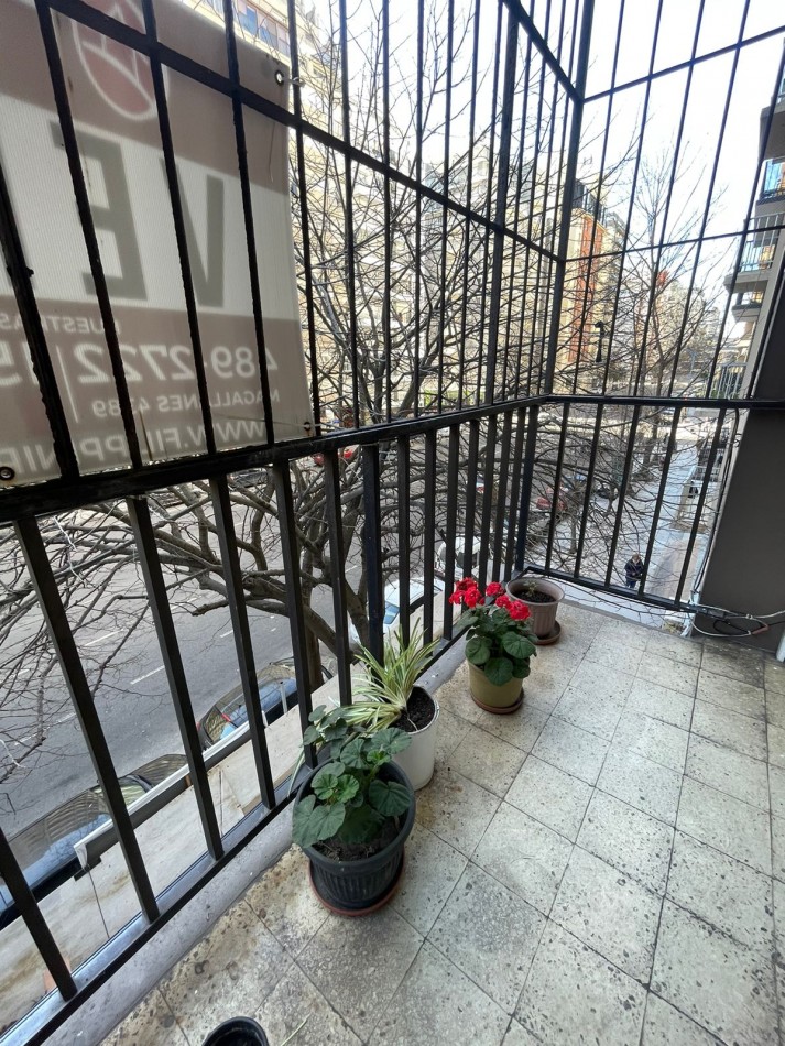 Dpto 3 ambientes al frente con balcon - sobre avenida - Macrocentro
