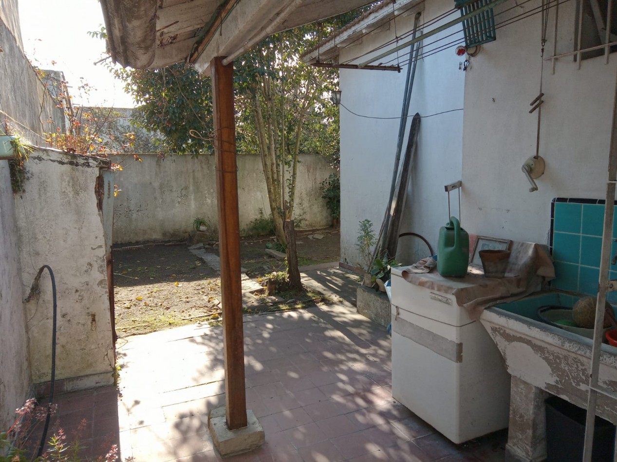 Chalet a reciclar 3 amb con cochera - Chauvin - APTA CREDITO 