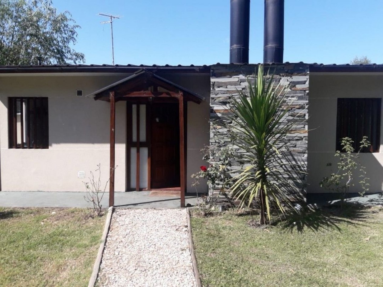 Chalet 3 ambientes - B° Acantilados- con Gas - APTO CREDITO