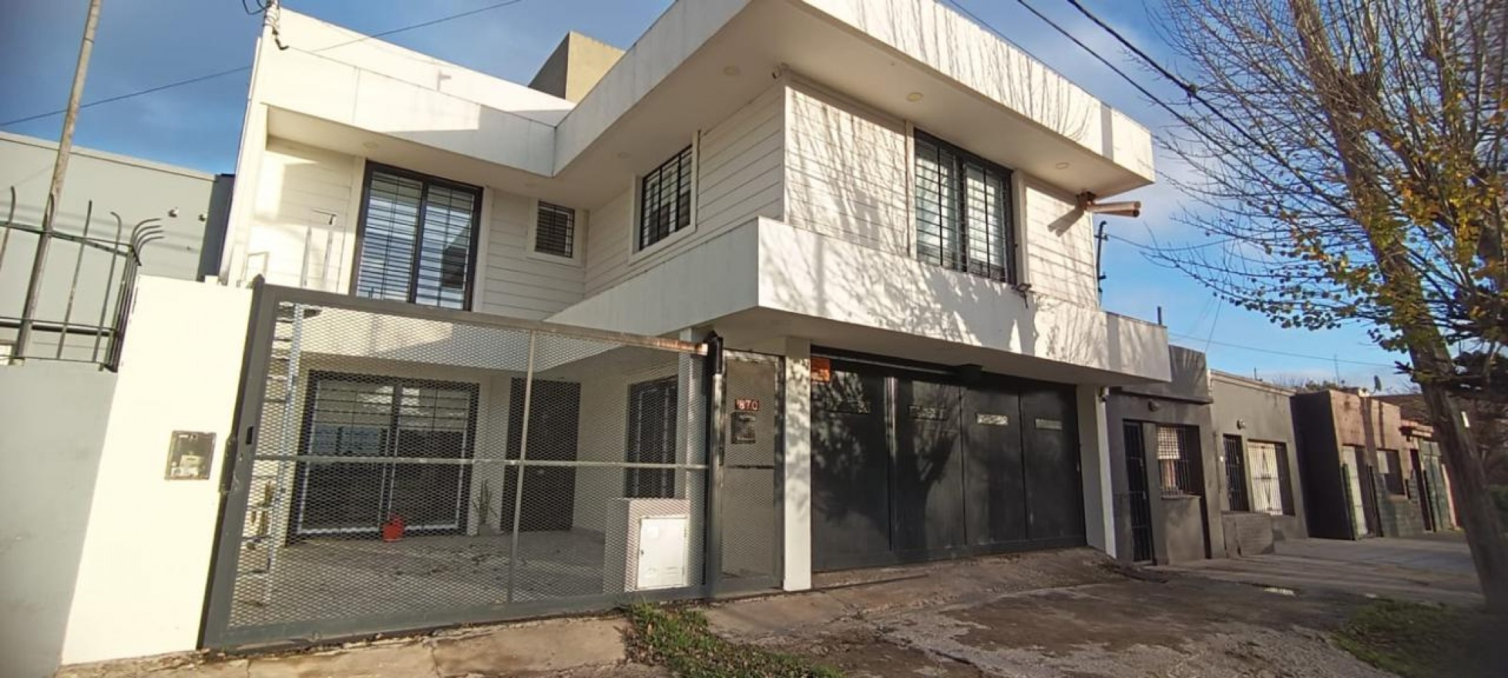 Casa 5 ambientes estilo moderno - Mar del Plata -