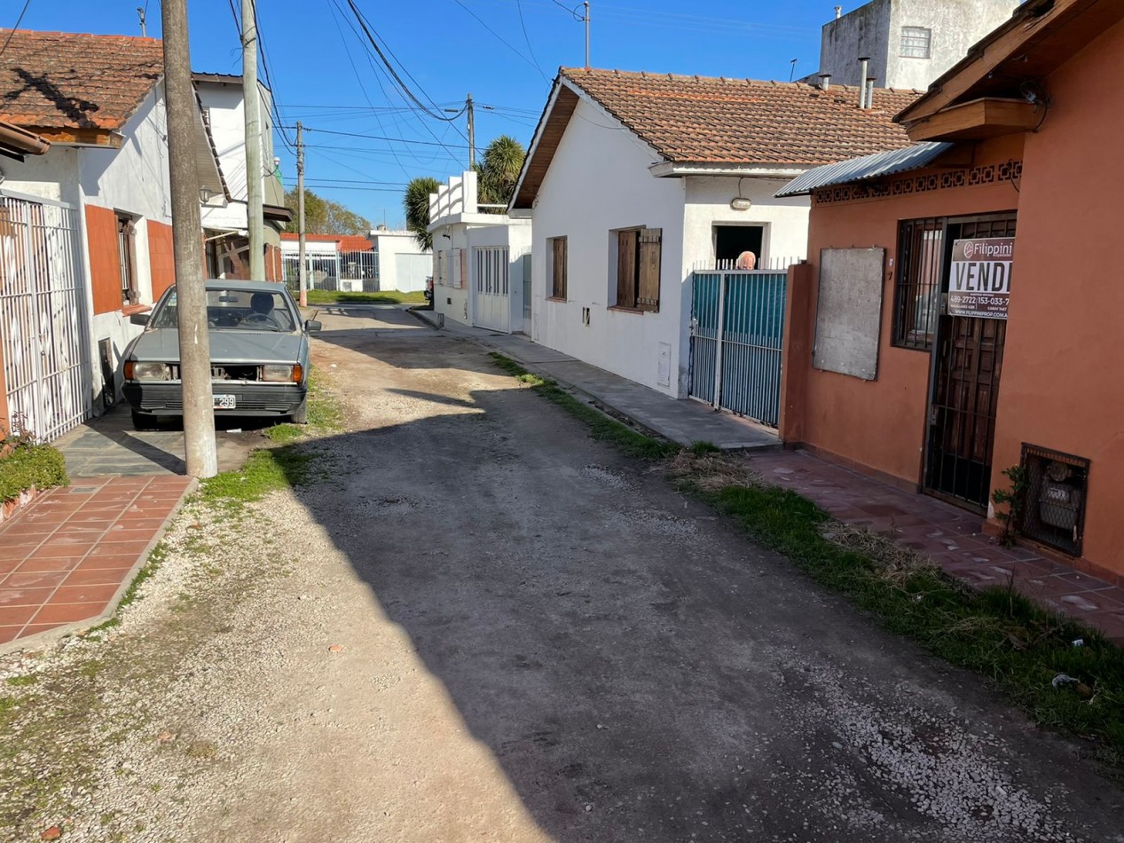 VENTA DE CASA EN PH -  2 AMBIENTES - LAS AVENIDAS