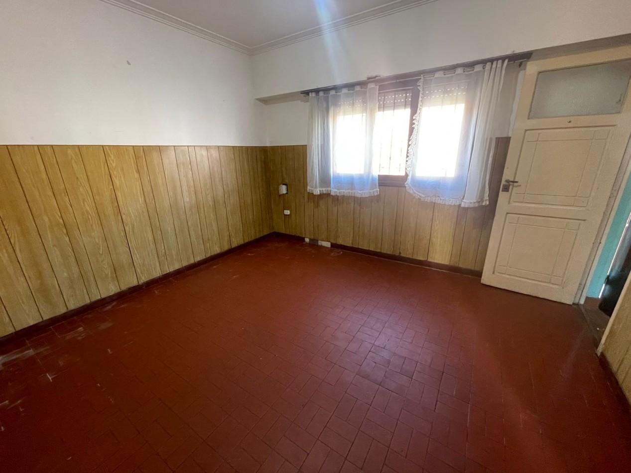 VENTA DE CASA EN PH -  2 AMBIENTES - LAS AVENIDAS