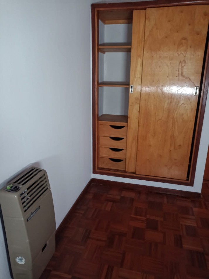 Casa 4 ambientes con cochera + Dto 2 ambientes - Villa Lourdes - Mar del Plata