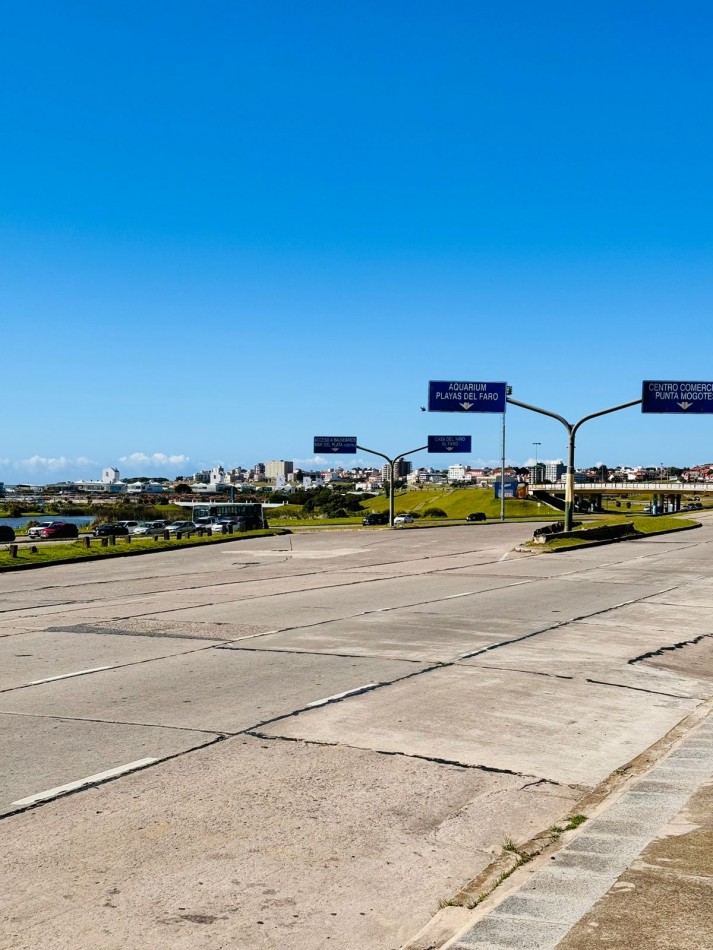 Venta - Local Comercial sobre costa - Punta Mogotes - Mar del Plata