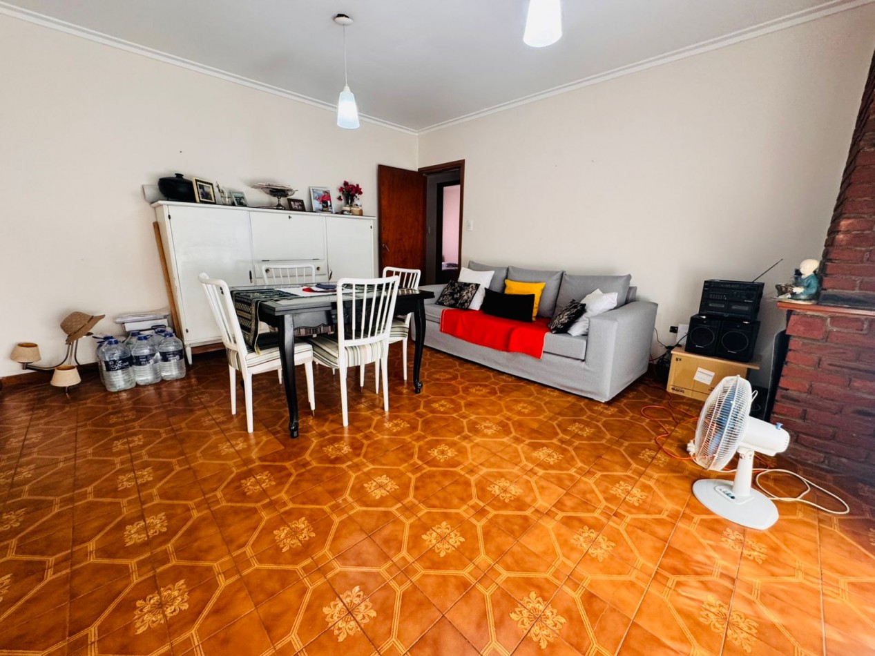 Chalet 3 amb con garage en VENTA - SOBRE AV EDISON - MAR DEL PLATA - APTO CREDITO