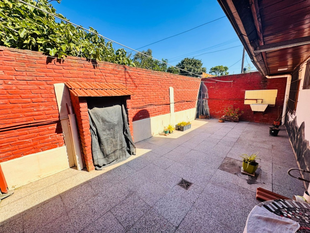 Chalet 3 amb con garage en VENTA - SOBRE AV EDISON - MAR DEL PLATA - APTO CREDITO