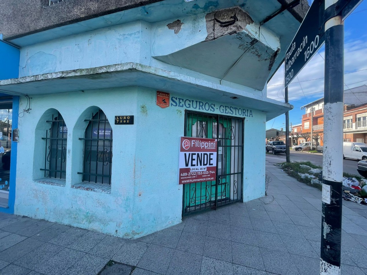 Local en esquina sobre Avenida Luro - Mar del Plata