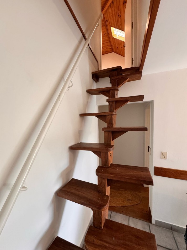 CHALET 5 AMBIENTES - ZONA MUNDIALISTA - APTO CREDITO