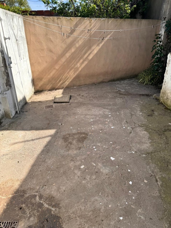 Casa 3 amb con cochera + dpto 2 amb  - APTA CREDITO
