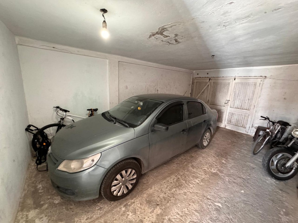 Casa 3 amb con cochera + dpto 2 amb  - APTA CREDITO