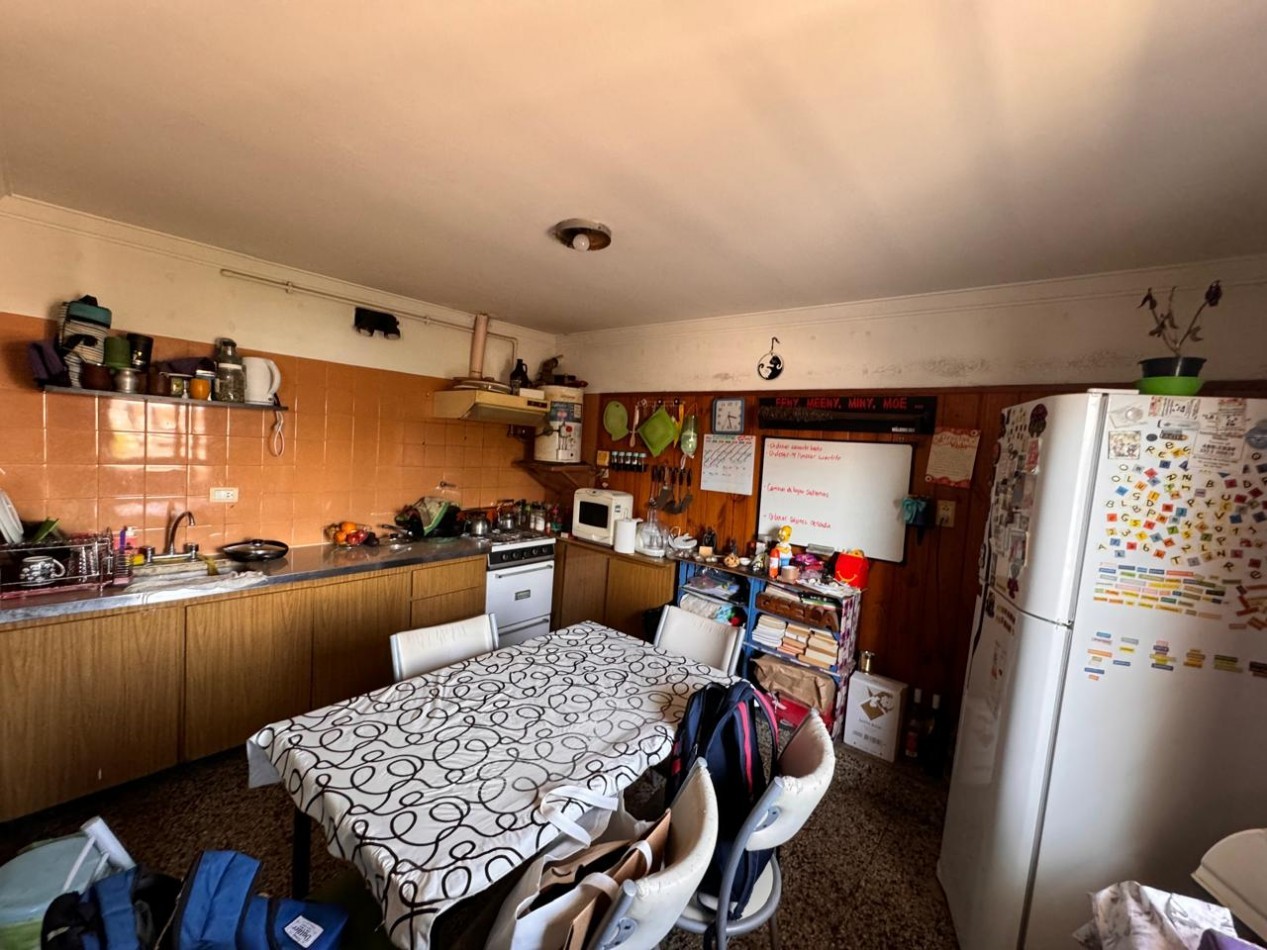 Casa 3 amb con cochera + dpto 2 amb  - APTA CREDITO