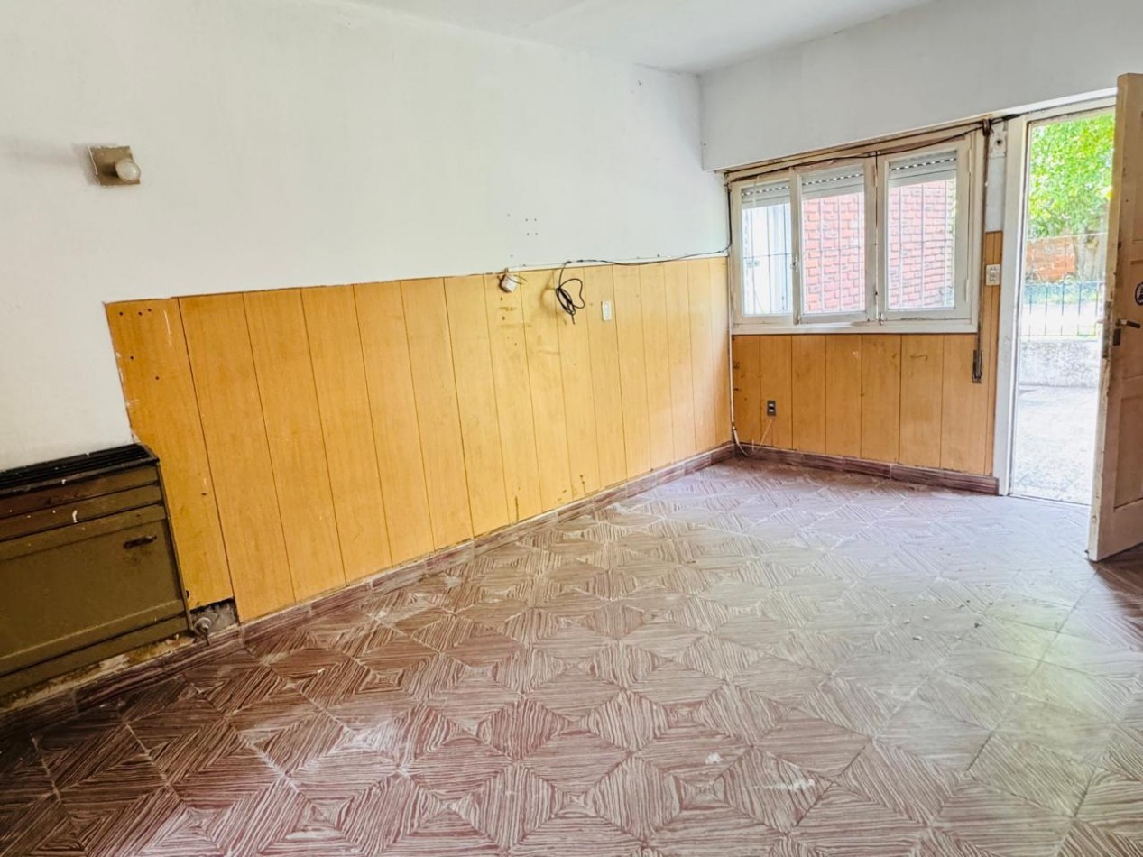 Casa 3 amb con cochera + dpto 2 amb  - APTA CREDITO