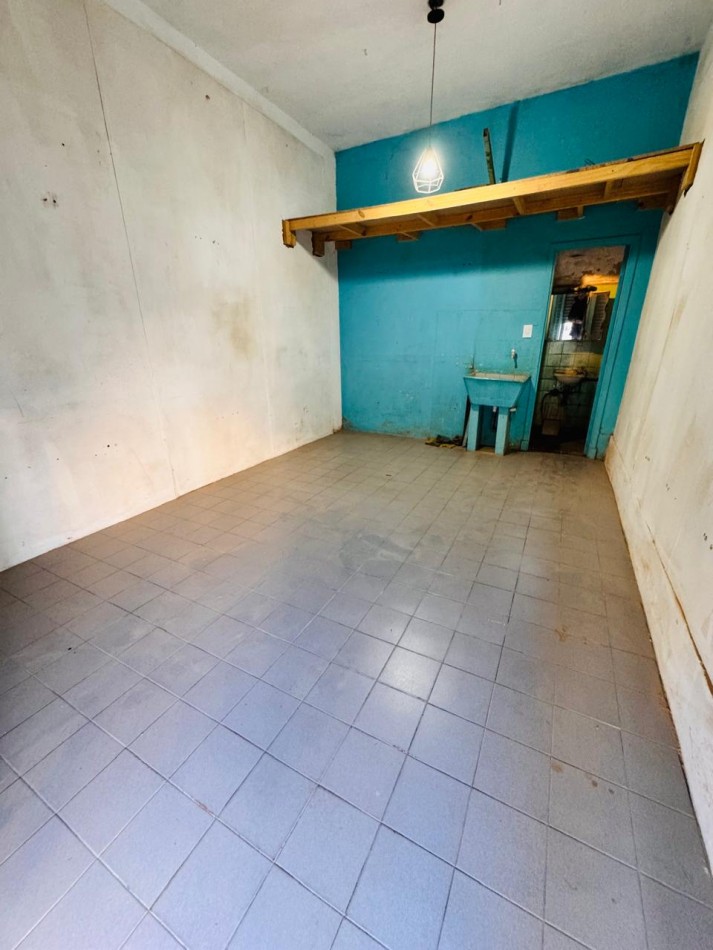 Local Comercial Zona Puerto - 12 de Octubre