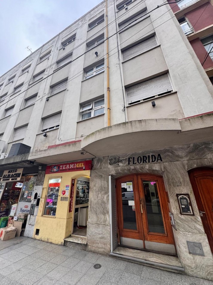Departamento 3 ambientes a calle - zona Aldrey - Amoblado