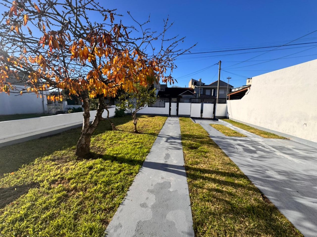 CASA 3 ambientes CON PARQUE - Alquiler 24 meses - Mar del Plata.