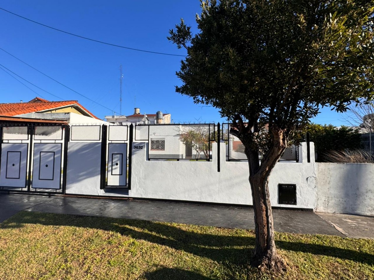 CASA 3 ambientes CON PARQUE - Alquiler 24 meses - Mar del Plata.