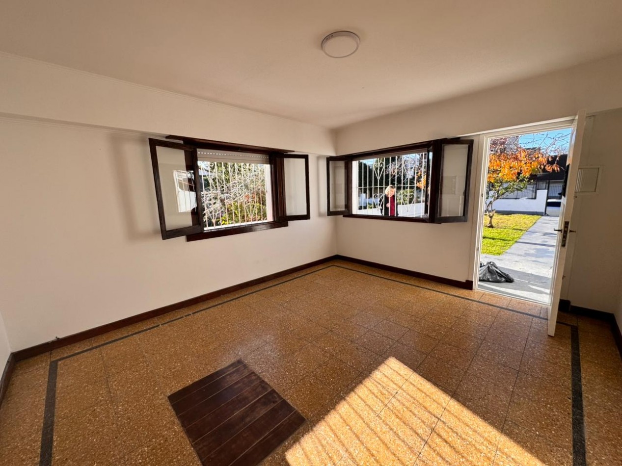 CASA 3 ambientes CON PARQUE - Alquiler 24 meses - Mar del Plata.