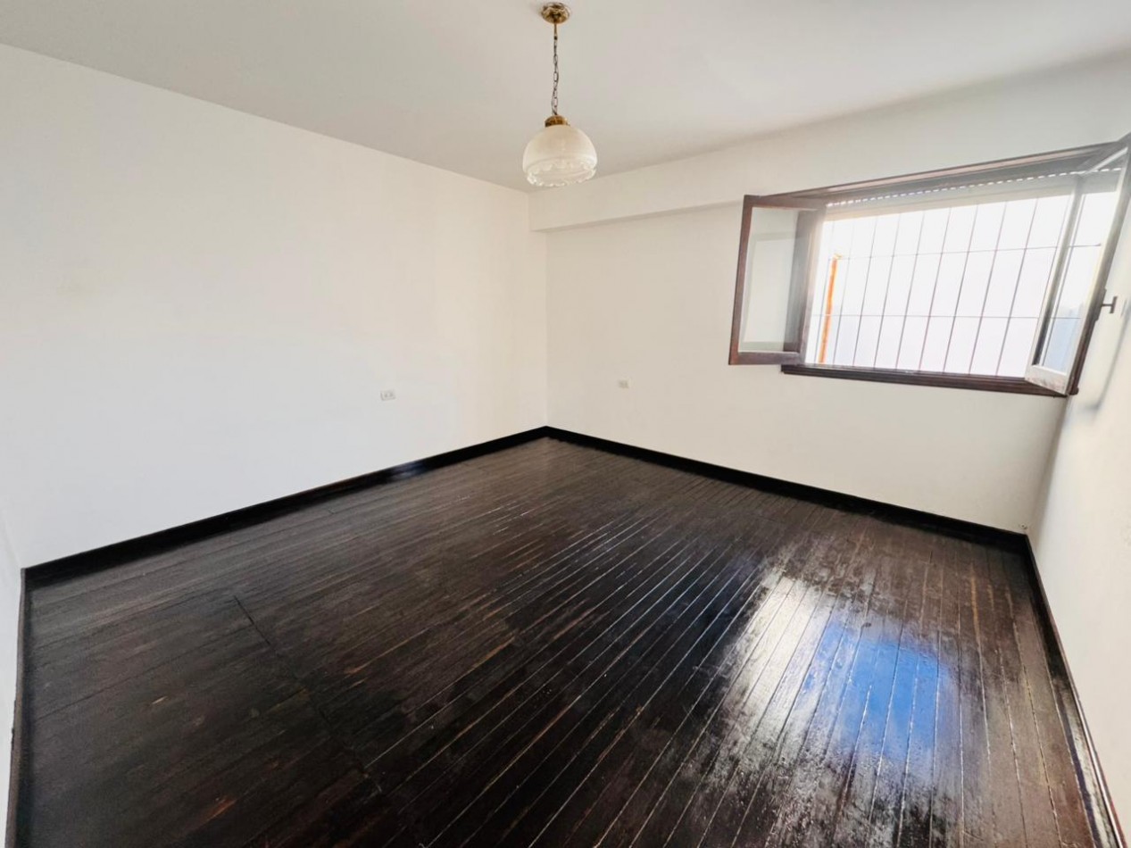 CASA 3 ambientes CON PARQUE - Alquiler 24 meses - Mar del Plata.