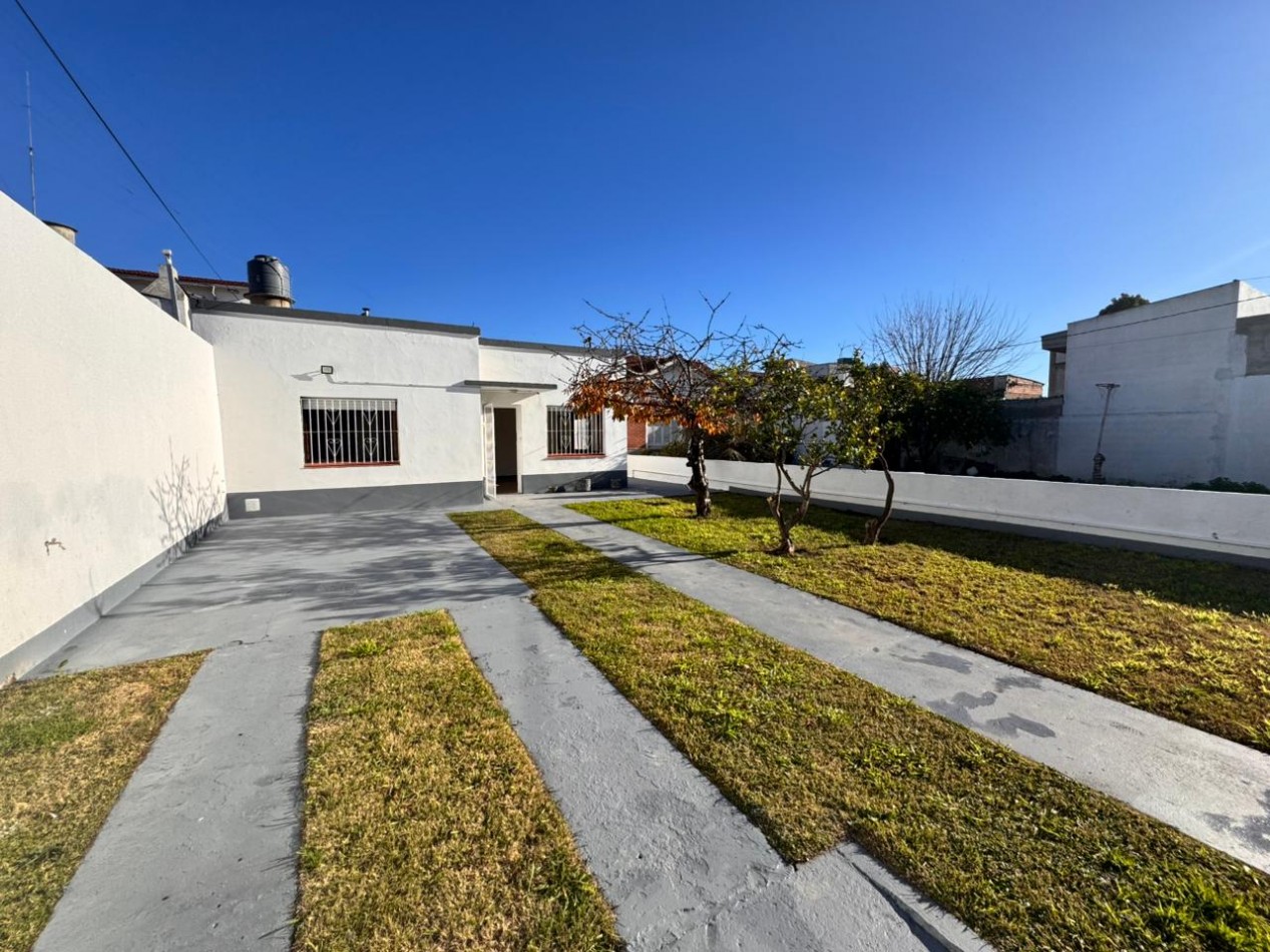 CASA 3 ambientes CON PARQUE - Alquiler 24 meses - Mar del Plata.