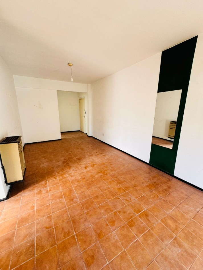 Departamento 3 ambientes con espacio de cochera - 