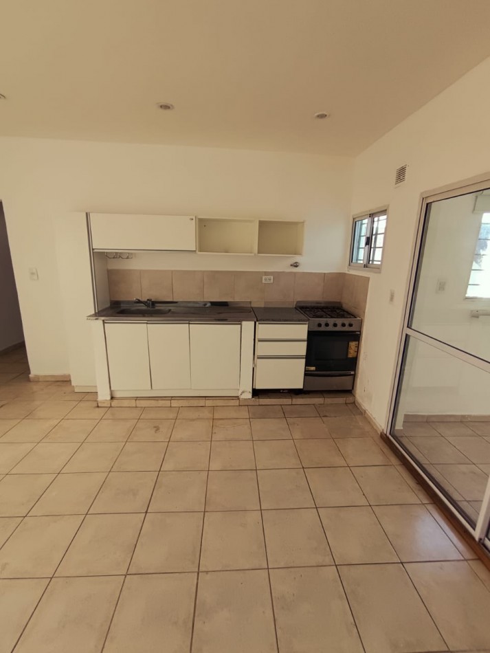 Ph dos ambientes amplios con parque- Villa Lourdes - Mar del Plata .