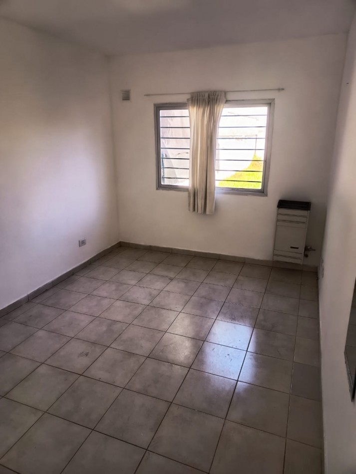 Ph dos ambientes amplios con parque- Villa Lourdes - Mar del Plata .