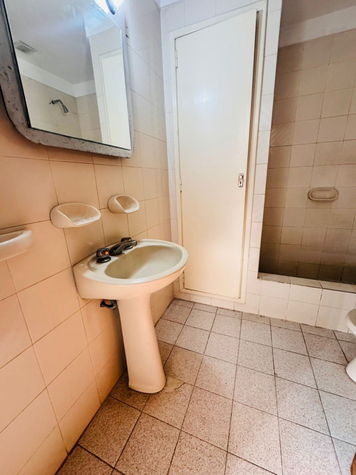 Chalet 5 ambientes con garage - Zona Mundialista - APTO CREDITO