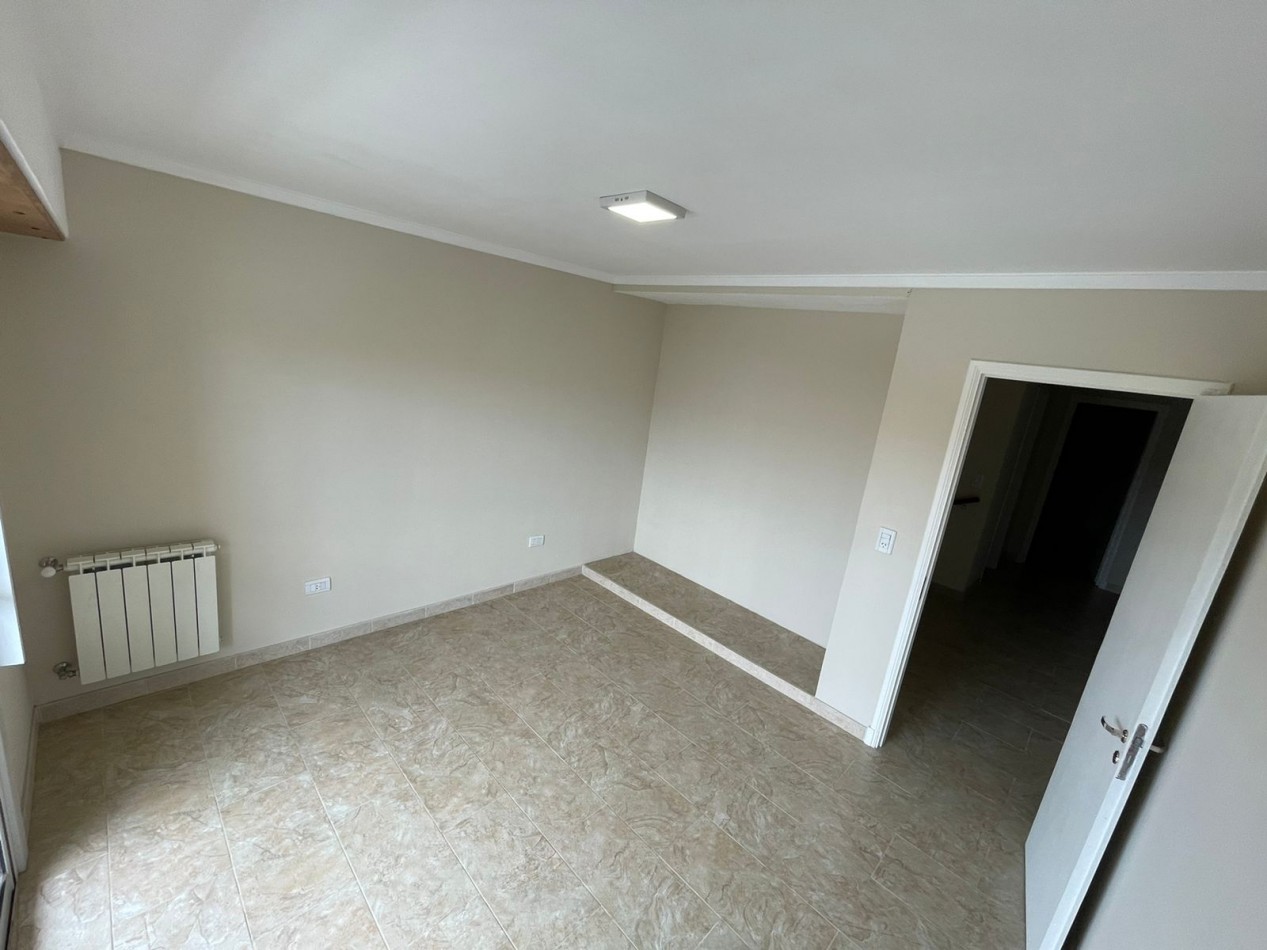 Duplex 3 amb con entrada de auto - Alquiler 24 meses - COLINAS DE PERALTA RAMOS - 