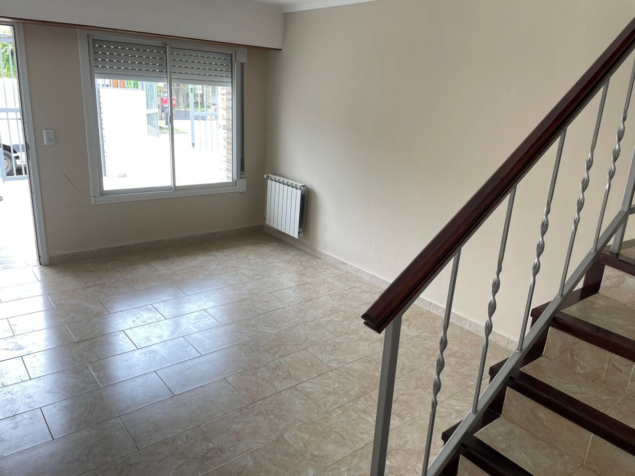 Duplex 3 amb con entrada de auto - Alquiler 24 meses - COLINAS DE PERALTA RAMOS -