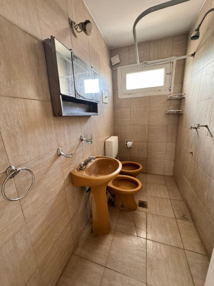 Departamento en PH  2 ambientes con balcon - Mar del Plata .