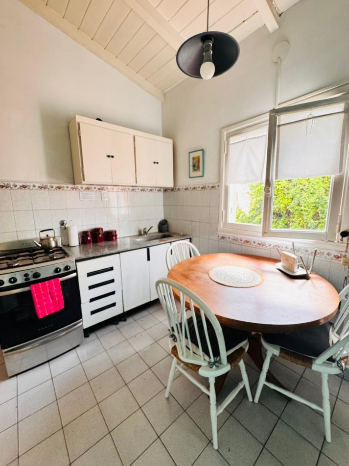 ALQUIER VERANO 2026 - Dpto 2 ambientes por escalera- Guemes