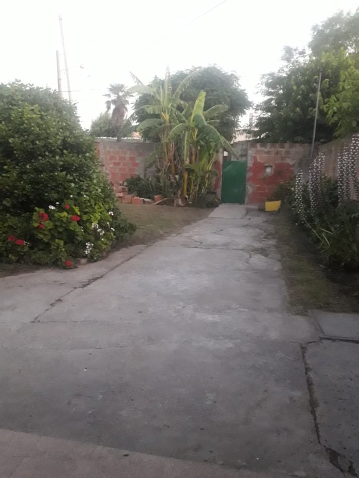 CASA 3 AMBIENTES - BOSQUE GRANDE