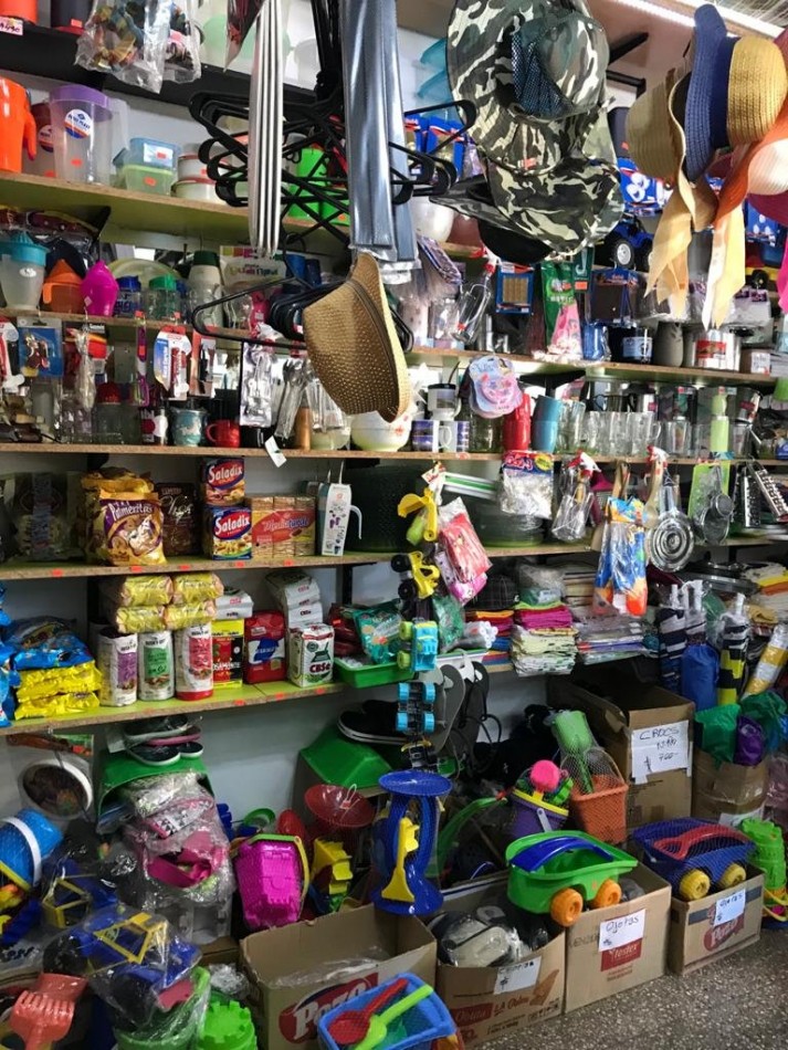 Fondo de comercio de kiosco, articulos de playa, almacen y regaleria - Playa Serena