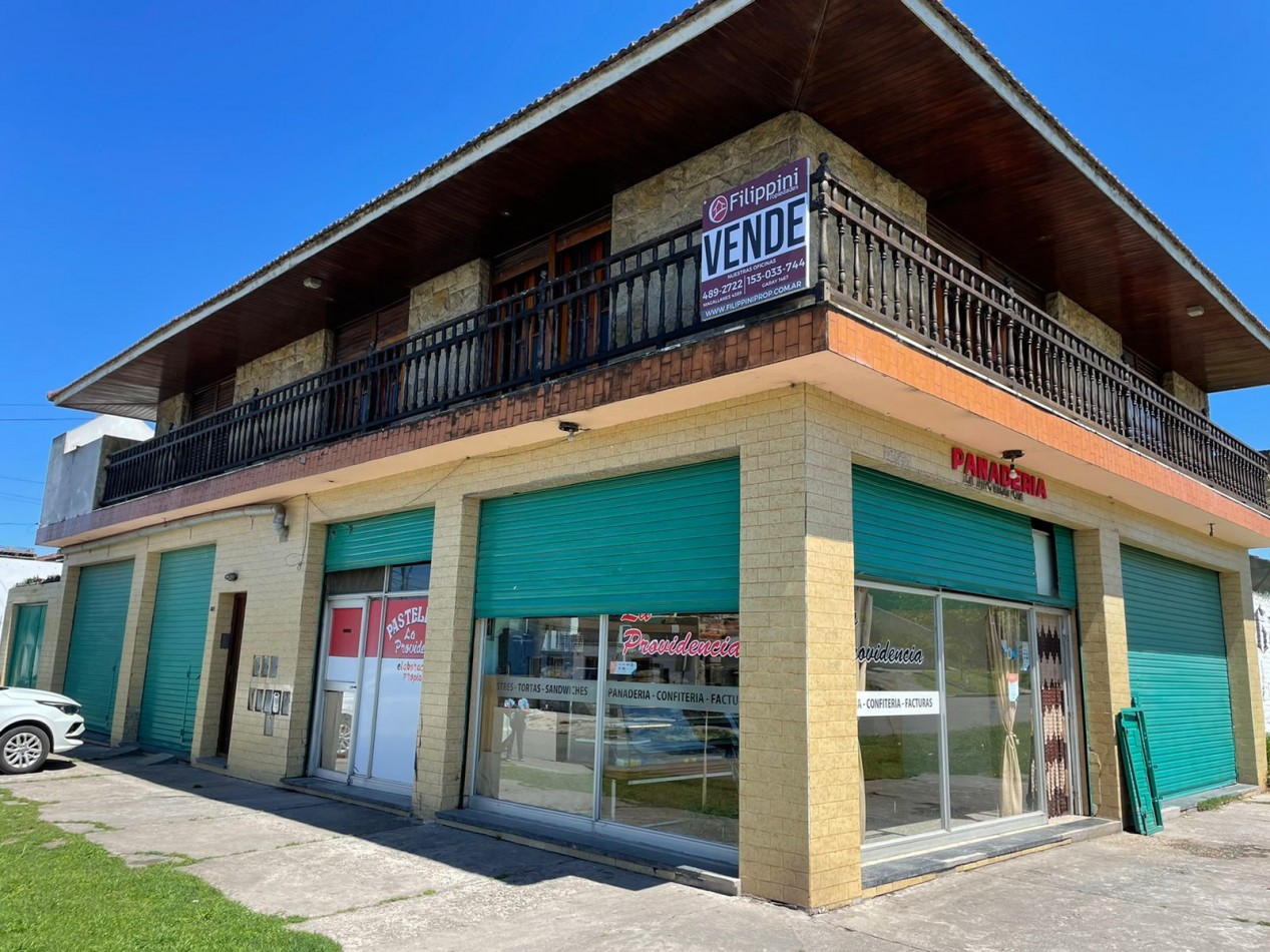 CASA 4 AMB + 4 LOCALES - EN BLOCK- TERMAS HUINCO