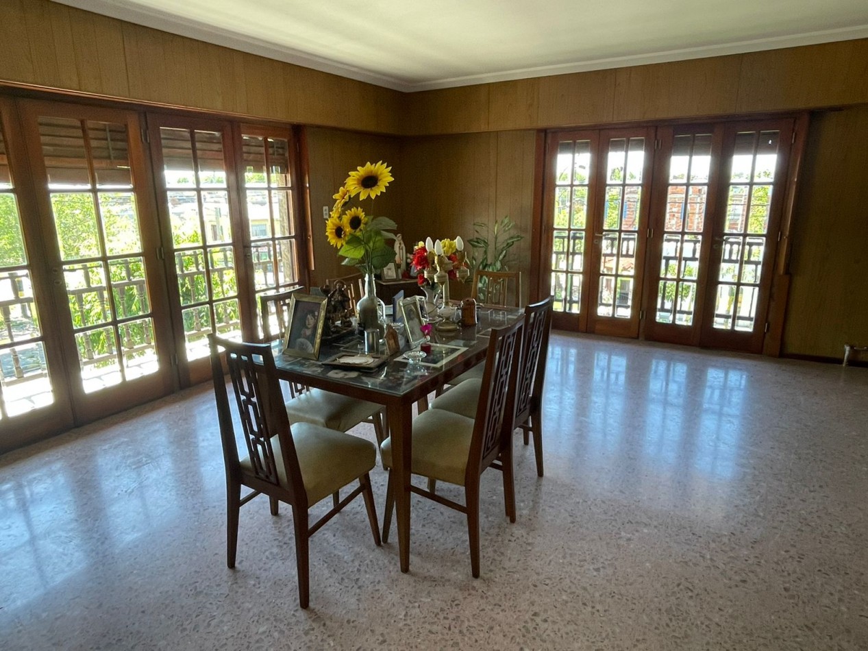 CASA 4 AMB + 4 LOCALES - EN BLOCK- TERMAS HUINCO