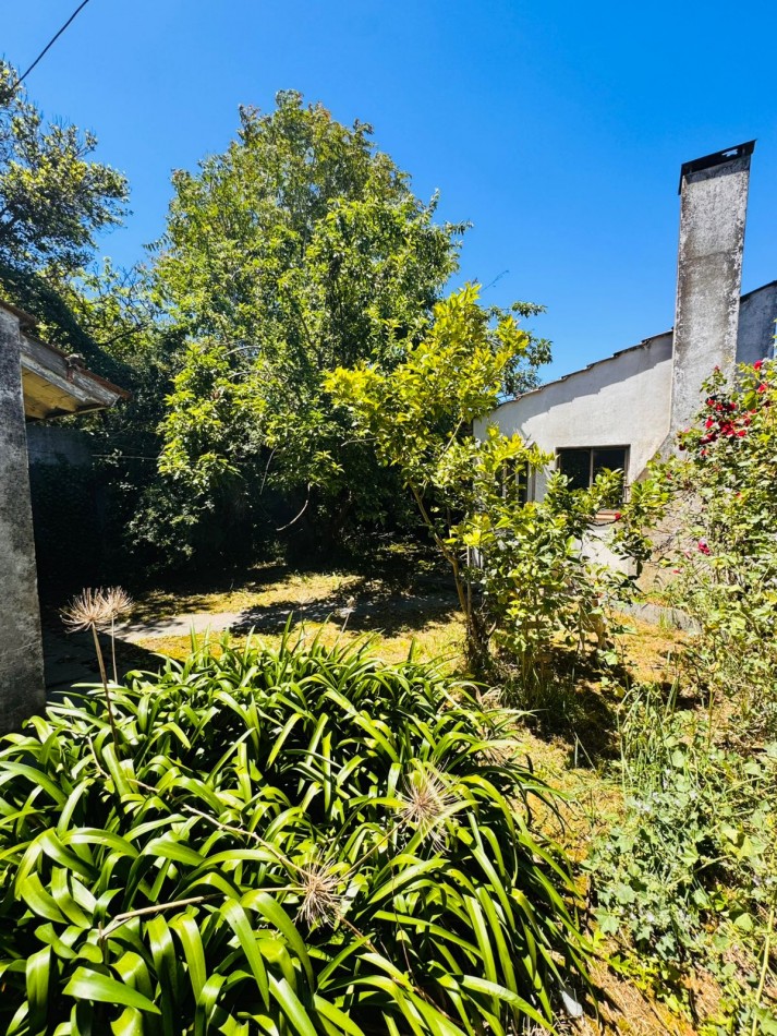 Chalet 3 ambientes con garage - Bosque Grande