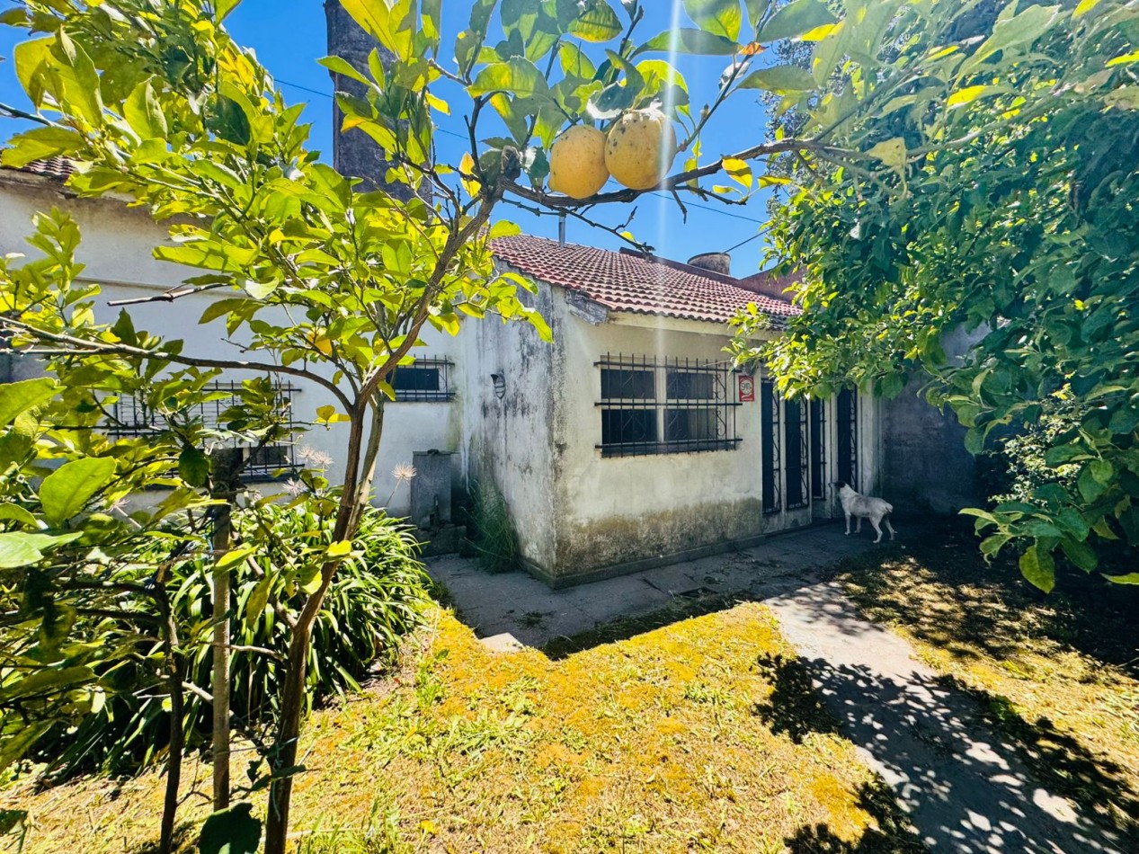 Chalet 3 ambientes con garage - Bosque Grande