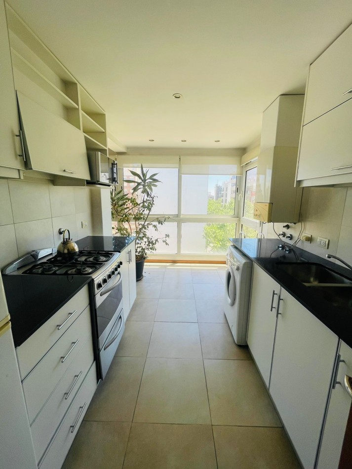 ALQUILER VERANO 2026 - DEPARTAMENTO 3 AMBIENTES CON COCHERA -  MACROCENTRO