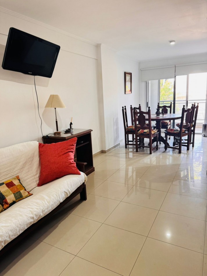 ALQUILER TEMPORAL VERANO 2026 - 2 AMB- FRENTE AL MAR - LA PERLA - COCHERA