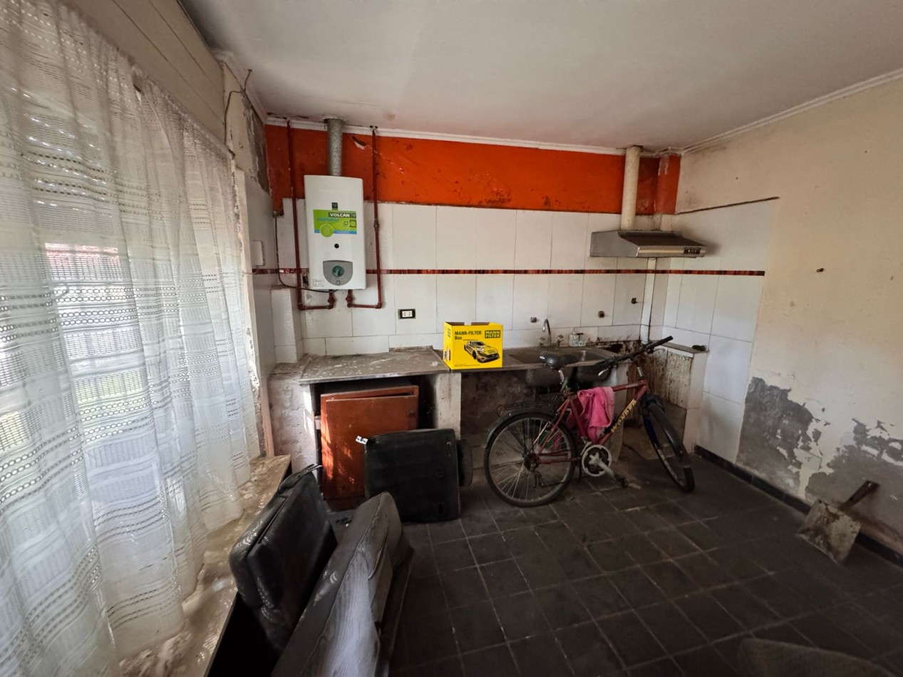 LOTE CON CONSTRUCCION  PARA DEPOSITO/GALPON - LAS AVENIDAS