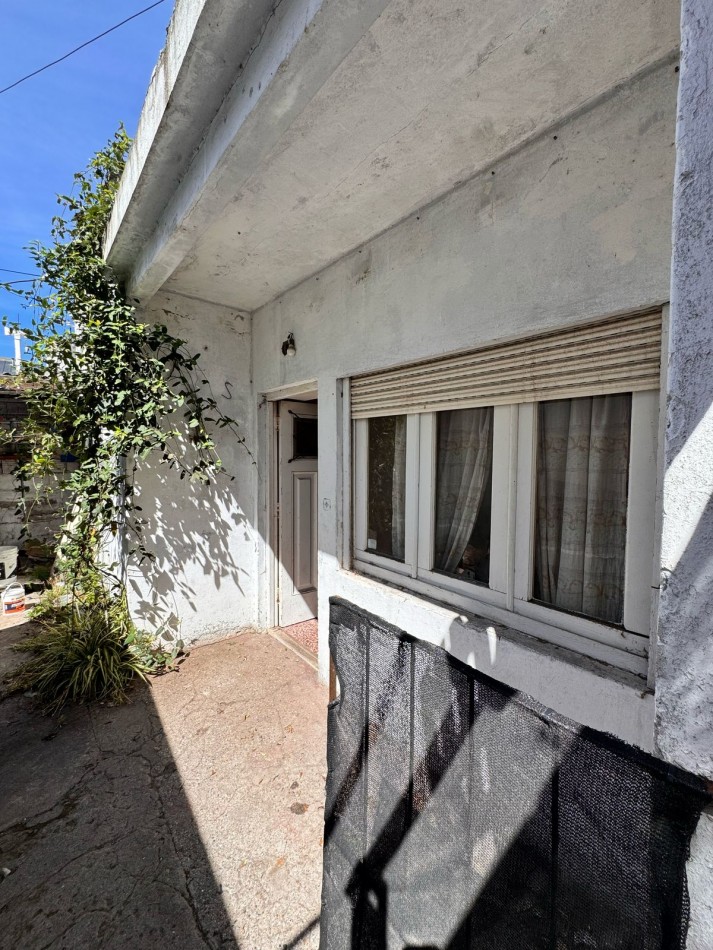 LOTE CON CONSTRUCCION  PARA DEPOSITO/GALPON - LAS AVENIDAS