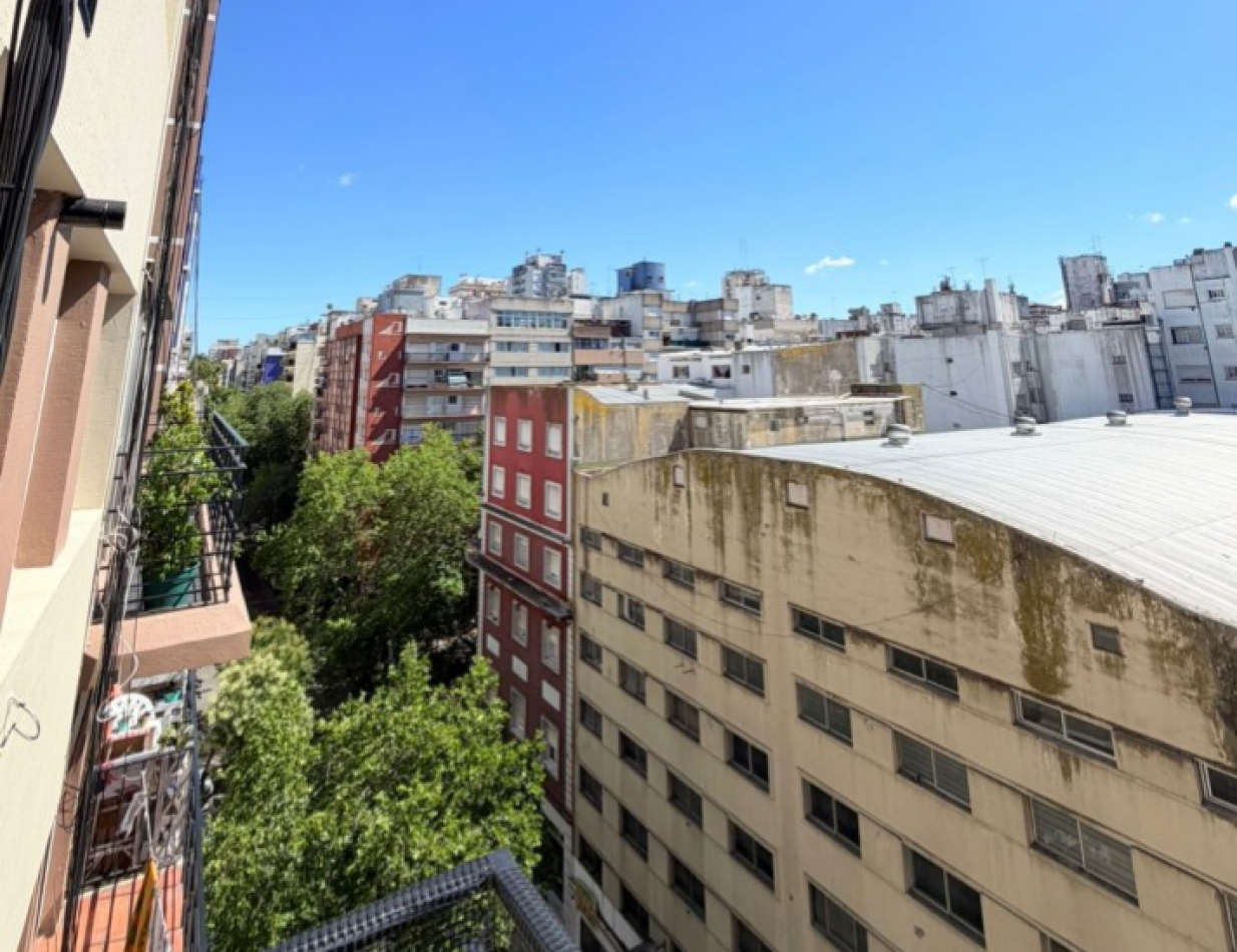 Departamento 2 Ambientes al frente - Plaza Colon - APTO CREDITO