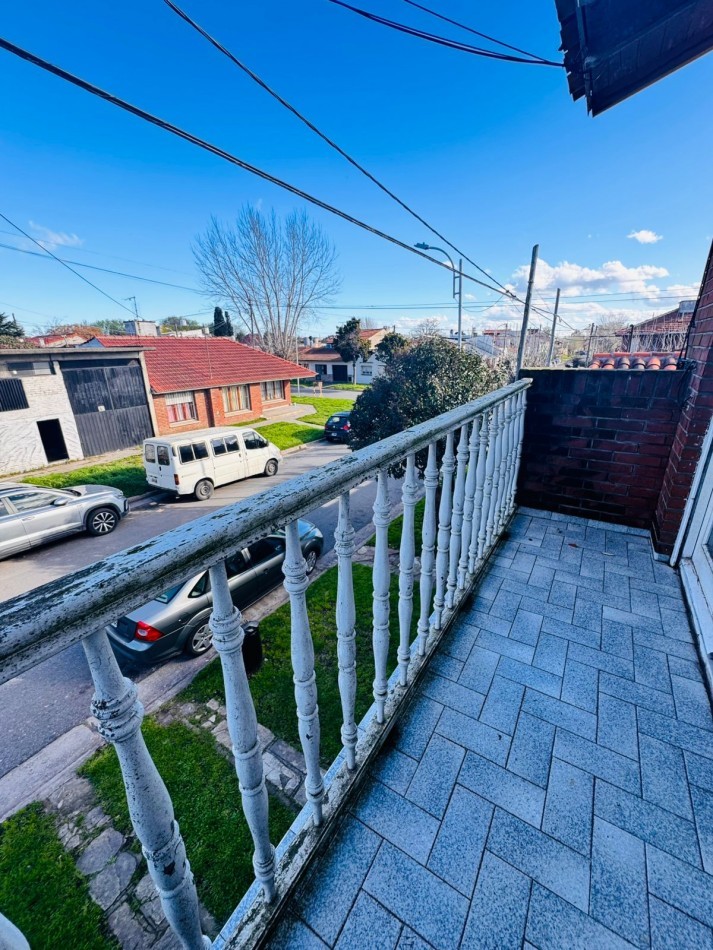 Chalet 5 ambientes con Garage - Zona Mundialista - APTO CREDITO