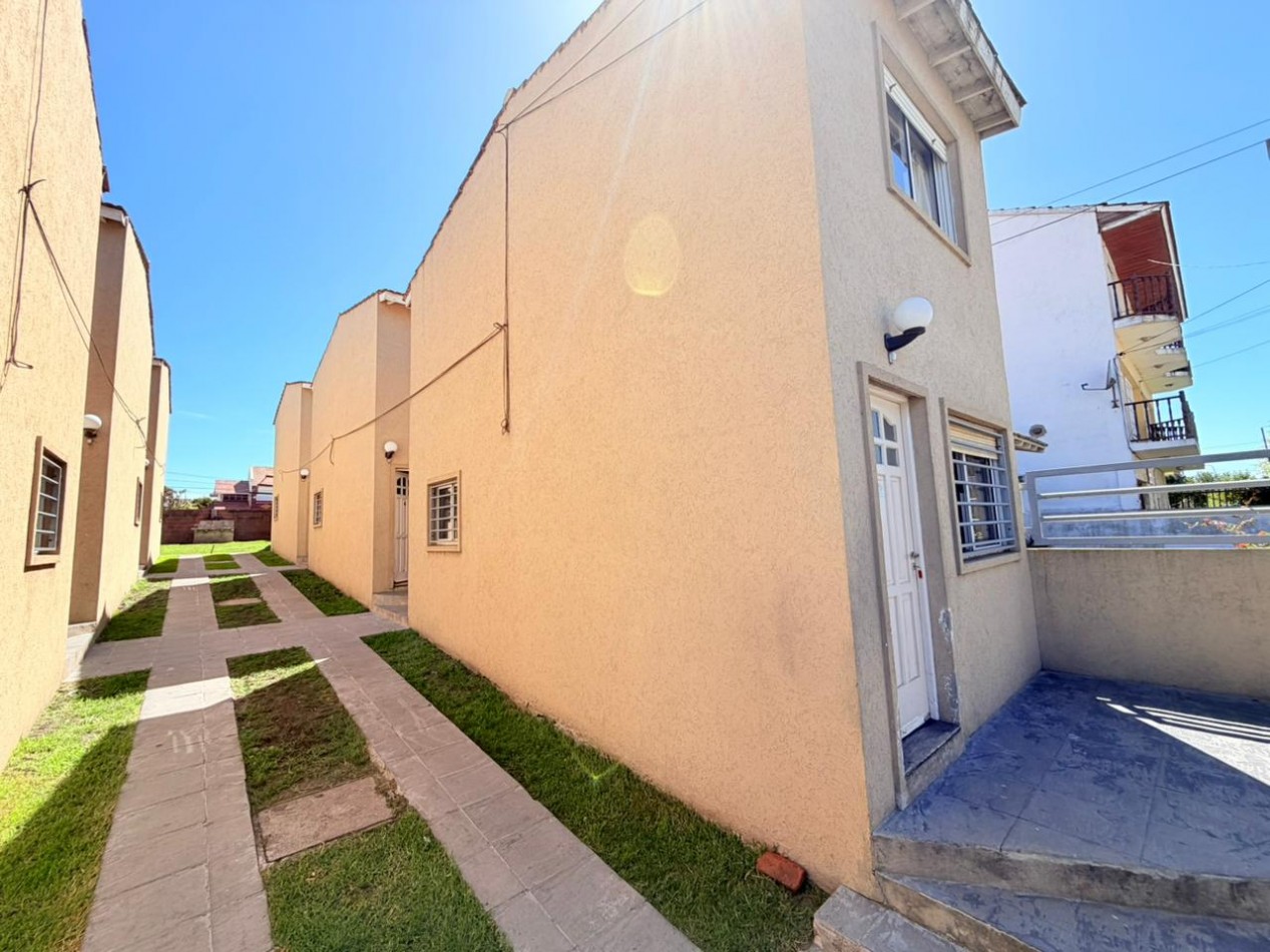 Duplex 3 ambientes a metros del mar - Barrio Faro Norte