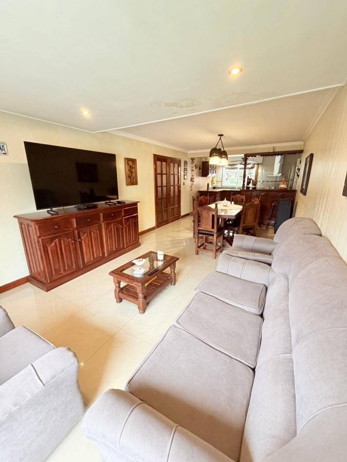 CHALET 3 AMBIENTES CON GARAGE, QUINCHO y amplio PATIO - Termas Huinco - APTO CREDITO