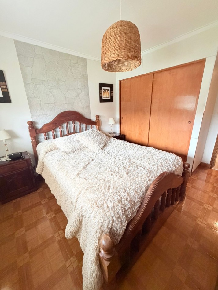 CHALET 3 AMBIENTES CON GARAGE, QUINCHO y amplio PATIO - Termas Huinco - APTO CREDITO