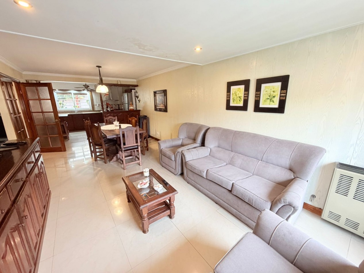 CHALET 3 AMBIENTES CON GARAGE, QUINCHO y amplio PATIO - Termas Huinco - APTO CREDITO