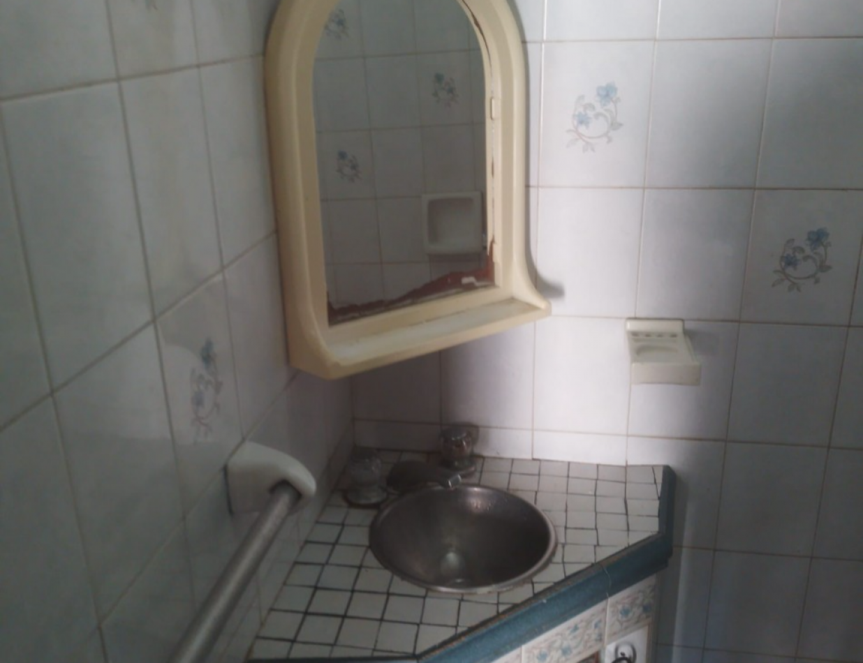 PH 3 Ambientes con cochera y patio- Planta Baja - Zona Champagnat.