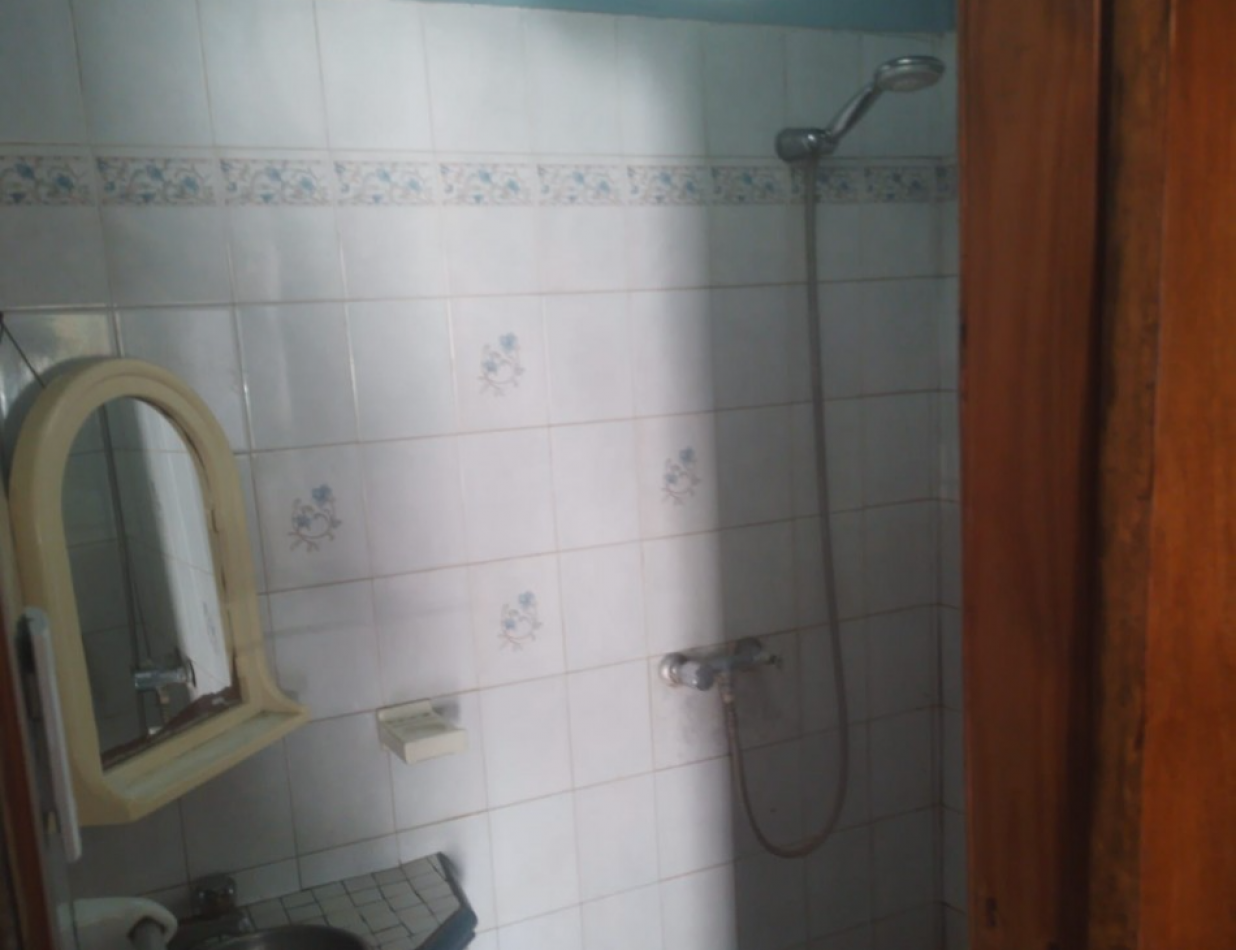 PH 3 Ambientes con cochera y patio- Planta Baja - Zona Champagnat.