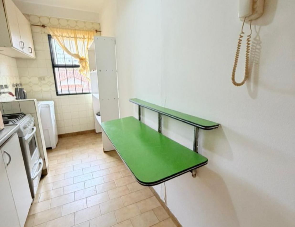 Departamento 3 amb. a la calle con balcon y cochera - Zona Materno Infantil